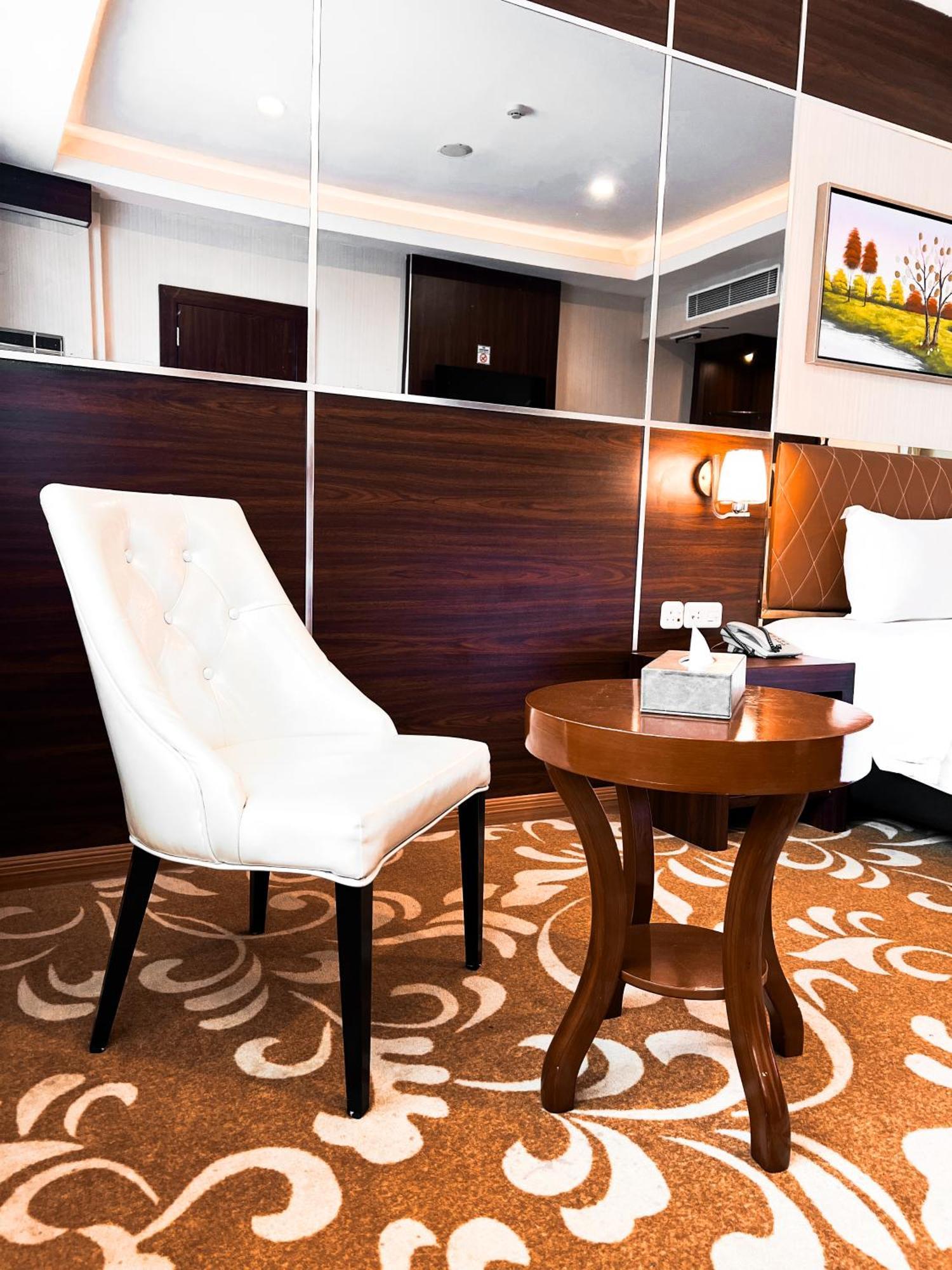 Grand Executive Room